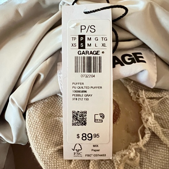 NWT | GARAGE | Women’s Puffer Coat | Size: SP | NEW! | Retails for $90! - Picture 6 of 16